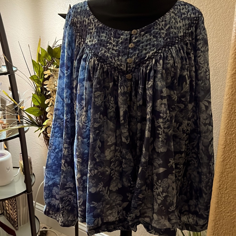 We the Free blue blouse